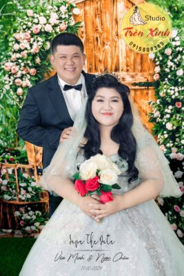 Chụp hình cổng cưới lấy ngay