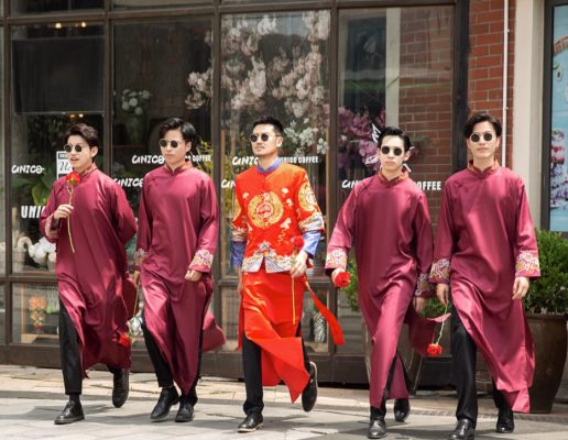 Bưng quả người hoa