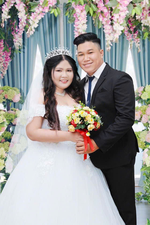 vest nam big size - váy cưới big size màu trắng